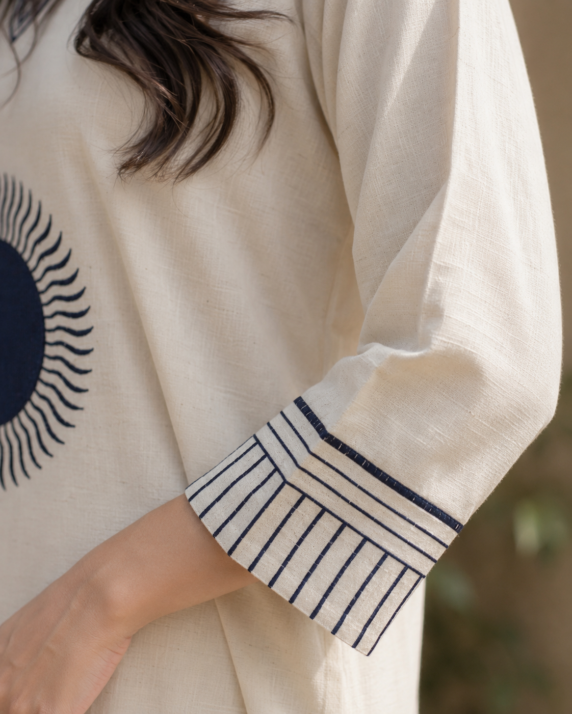 Slub Cotton Straight suit with thread embroidery
