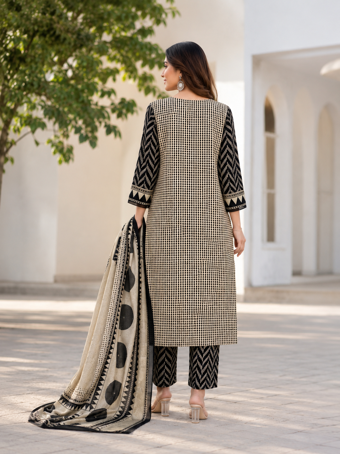 Printed Pure Cotton Straight suit with Thread, Beads & sequin work