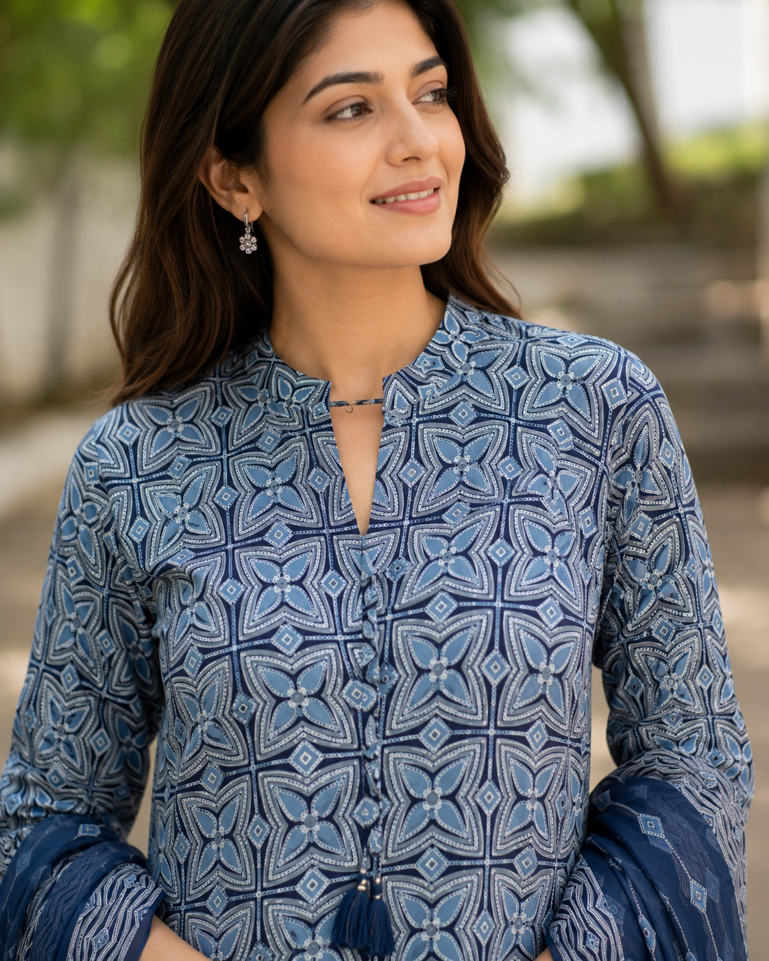 Printed Cotton Straight suit with Neck Detailing