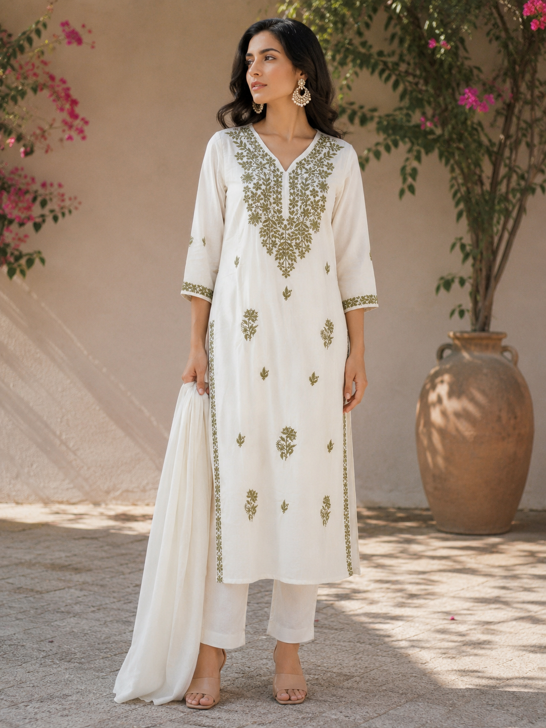 Pure Mul Cotton Straight suit with embriodery work